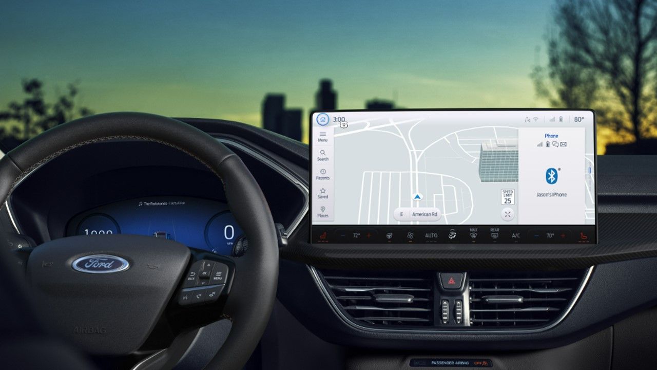 Sistema multimedia SYNC® 4 con pantalla de 13.2"