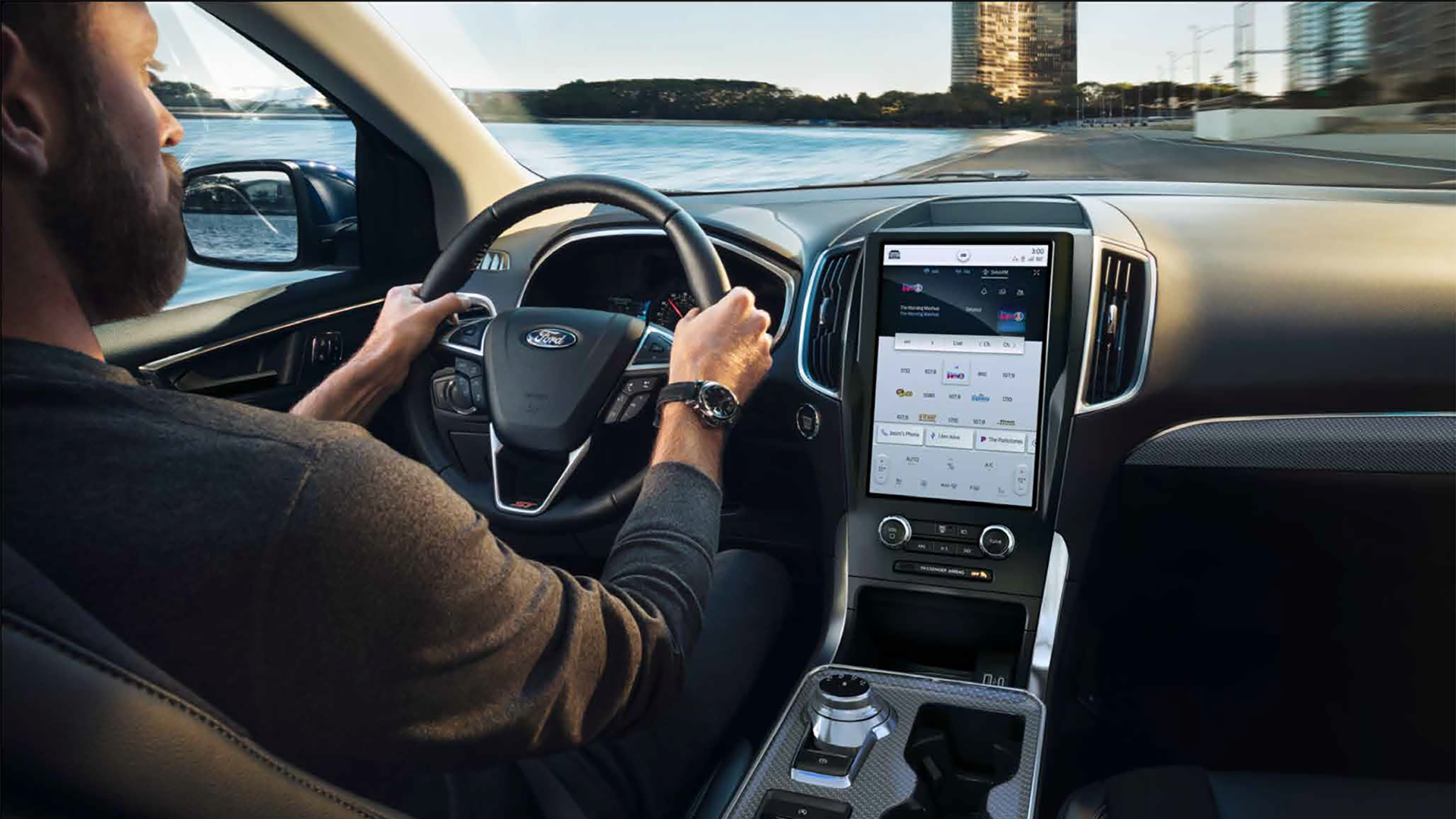 SYNC® 3.4 - Actualización automática Wi-Fi